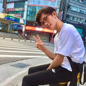 Meet your Posher, Edward